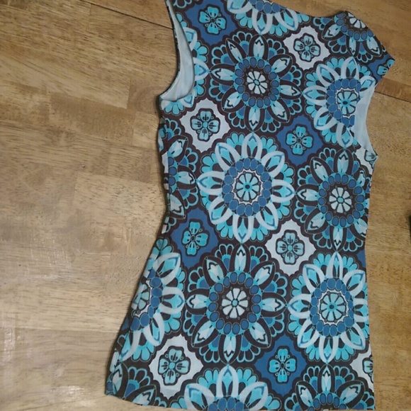 Top - Picture 5 of 6